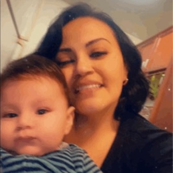 Meet your Posher, Raquel - Picture 2 of 2